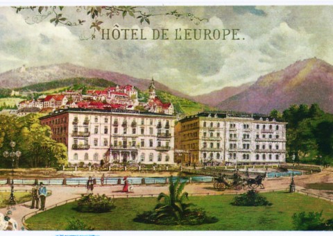 Die historische Fassade des Traditionshotel Europäischer Hof in Baden-Baden