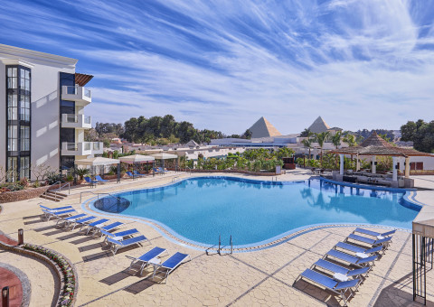 Steigenberger Pyramids, Cairo