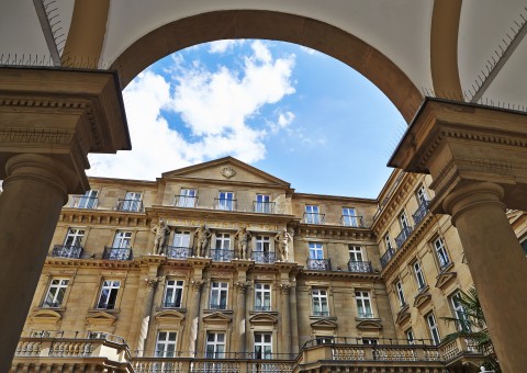 Steigenberger Icons - Frankfurter Hof - entry